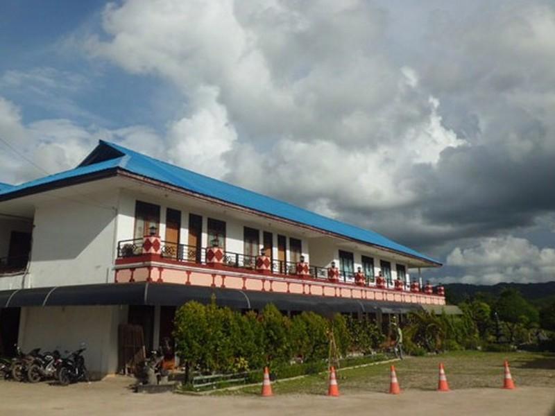Waingapu Hotel Sinar Tambolaka المظهر الخارجي الصورة
