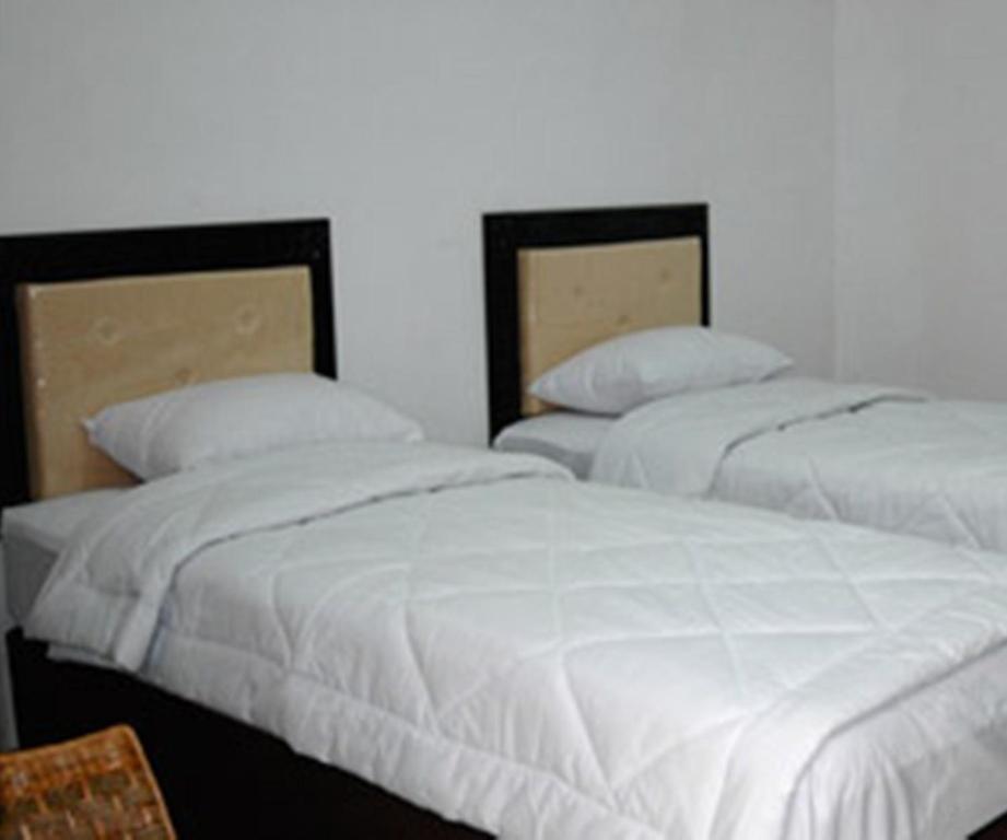 Waingapu Hotel Sinar Tambolaka الغرفة الصورة
