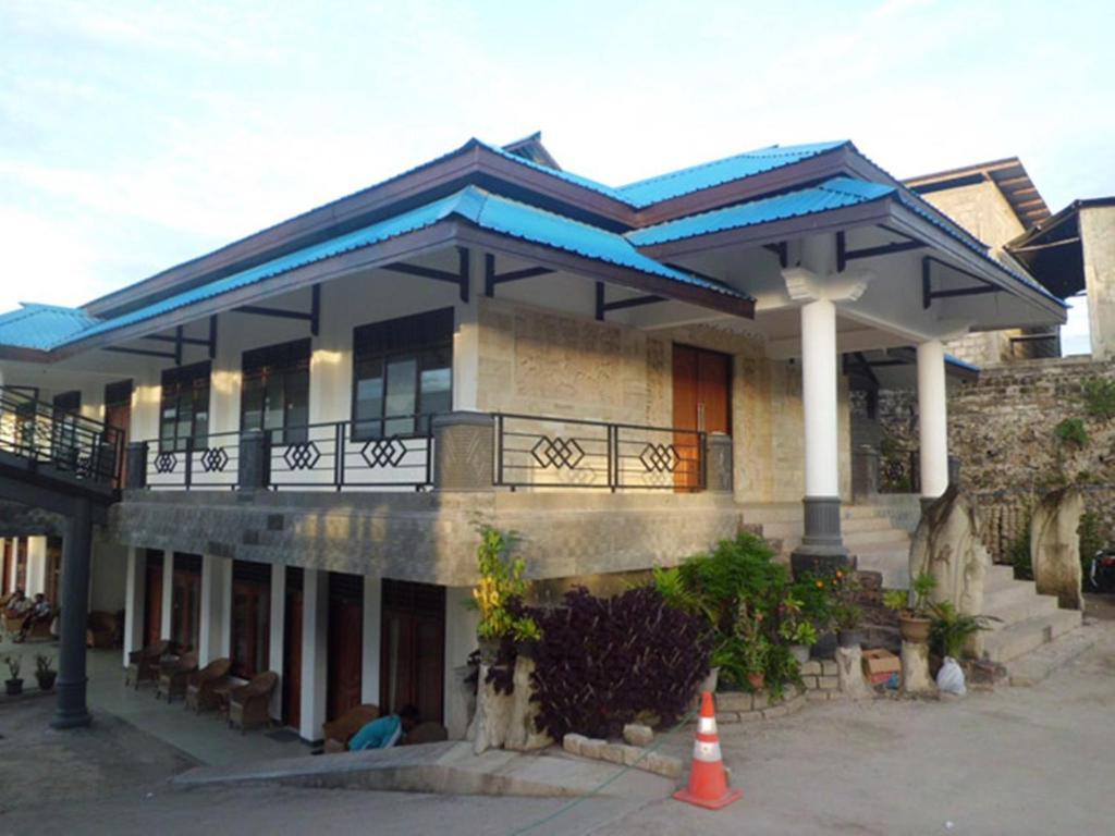 Waingapu Hotel Sinar Tambolaka المظهر الخارجي الصورة