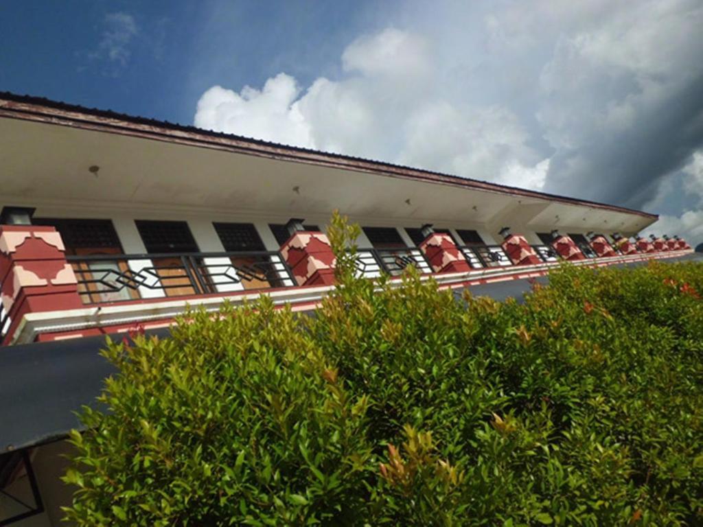 Waingapu Hotel Sinar Tambolaka المظهر الخارجي الصورة